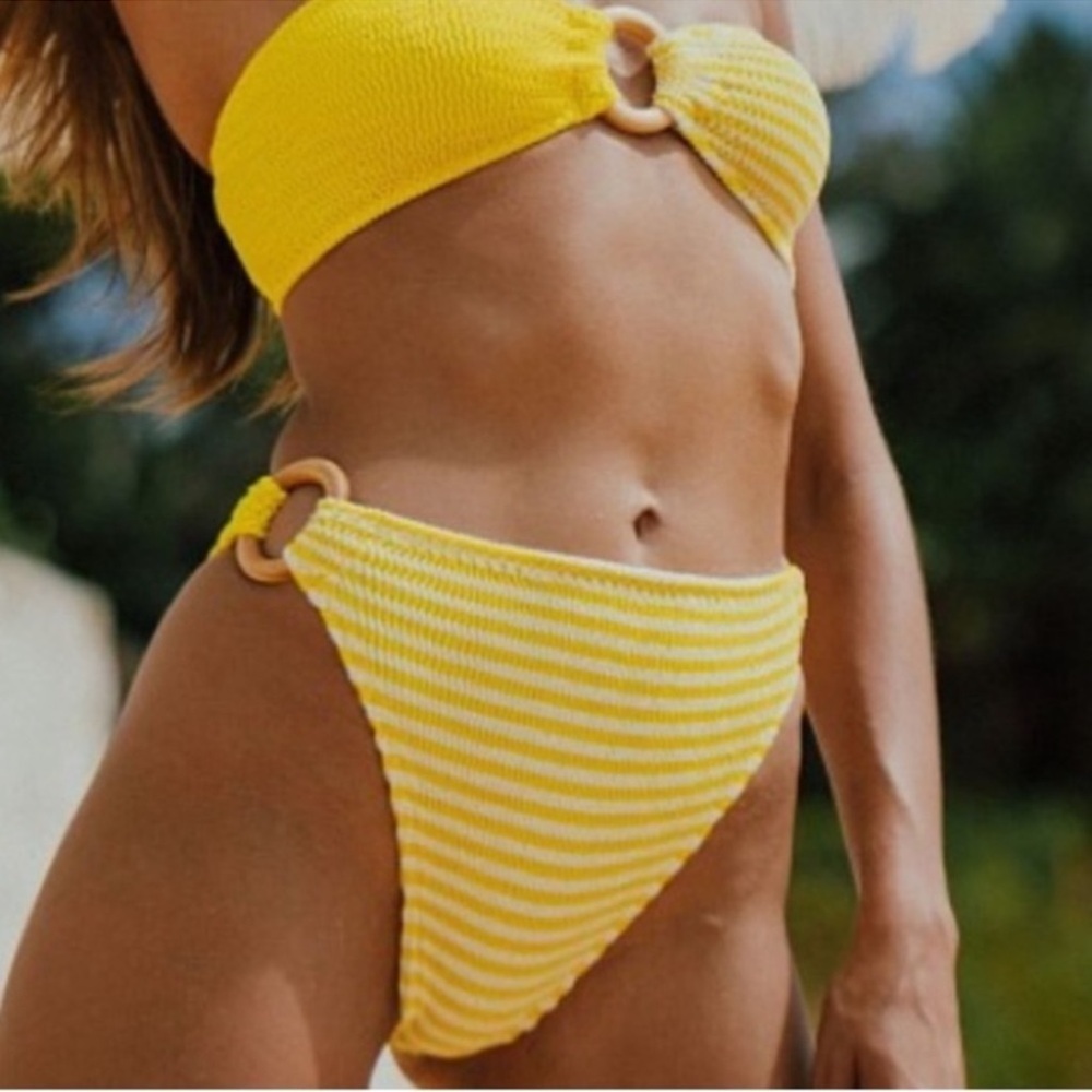 Cleonie x Free People Bikini - Picture 4 of 7